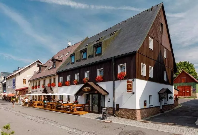 Majatalo Penzion A Apartmány Daro