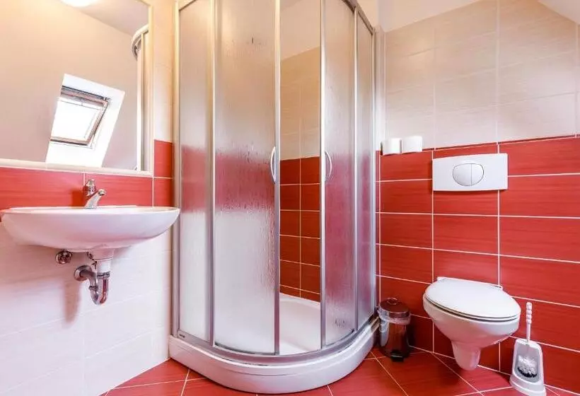 Majatalo Penzion A Apartmány Daro