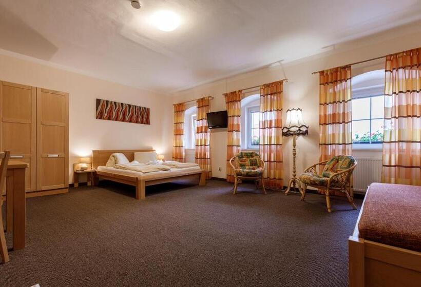 פנסיון Penzion A Apartmány Daro