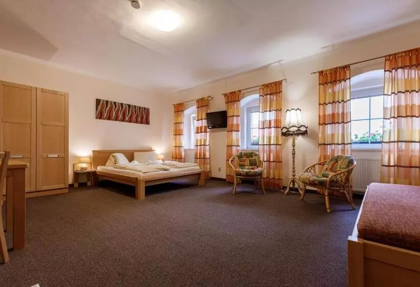 Majatalo Penzion A Apartmány Daro