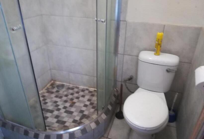 Pension Pilot Inn Accommodation