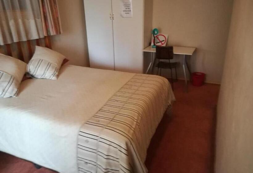 Pension Pilot Inn Accommodation