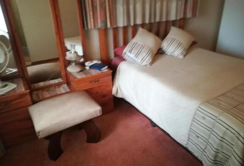 Pension Pilot Inn Accommodation