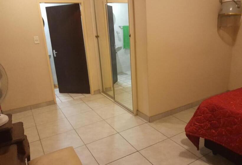 Pension Pilot Inn Accommodation