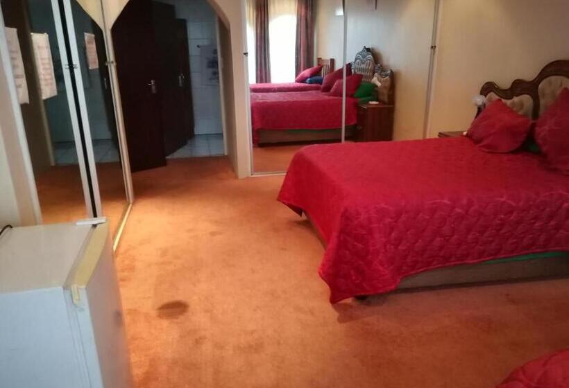 Pension Pilot Inn Accommodation