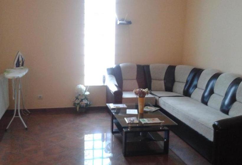 پانسیون Vila Adriano