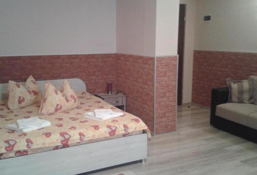 پانسیون Vila Adriano