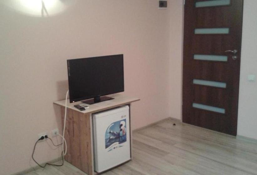 پانسیون Vila Adriano