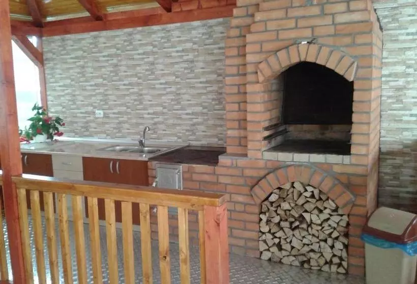 Majatalo Vila Adriano