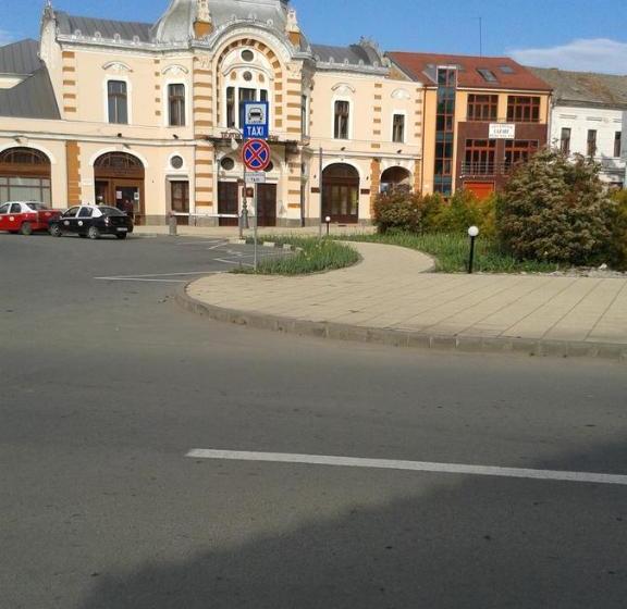 پانسیون Vila Adriano