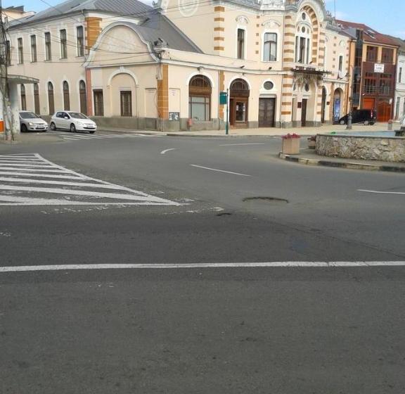 پانسیون Vila Adriano