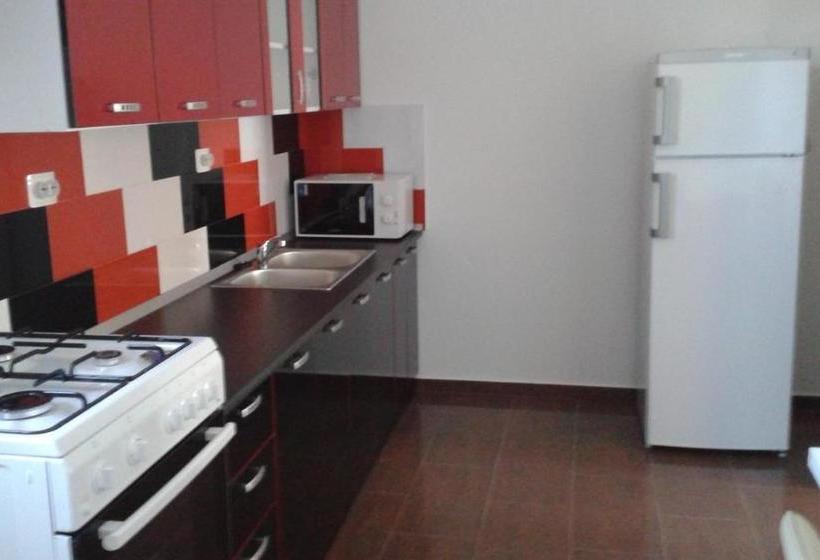 پانسیون Vila Adriano