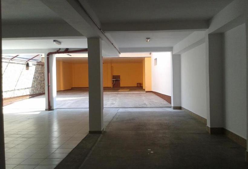 پانسیون Vila Adriano