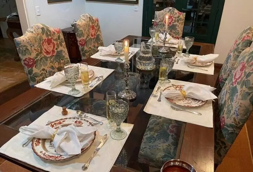 ペンション Villa Serena Bed & Breakfast