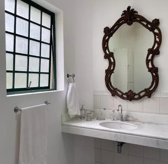 ペンション Villa Serena Bed & Breakfast