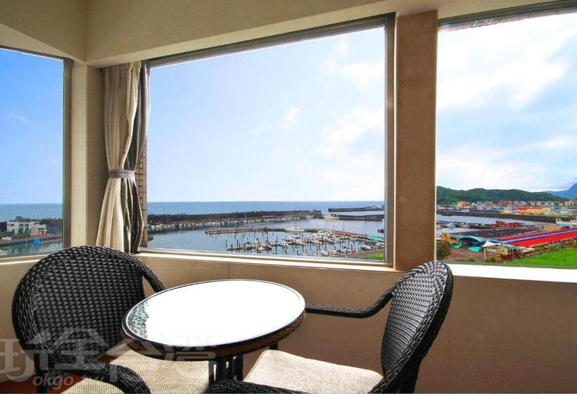 هاستل Blue Ocean