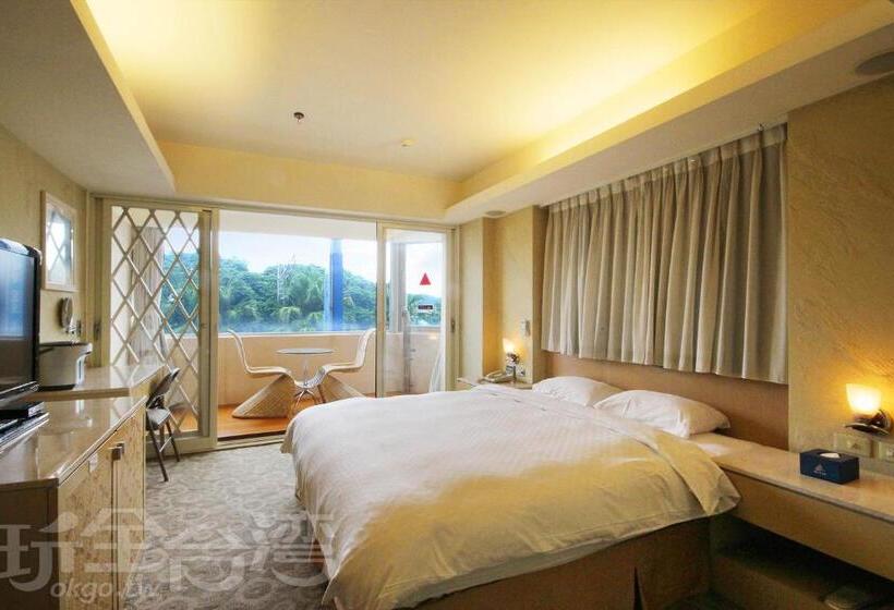 هاستل Blue Ocean