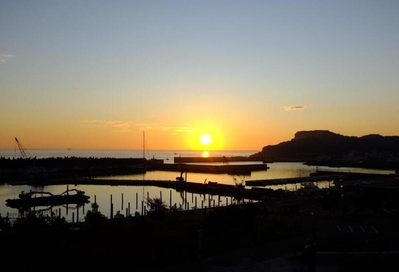 هاستل Blue Ocean