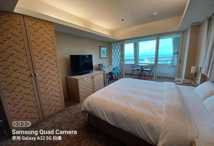 هاستل Blue Ocean