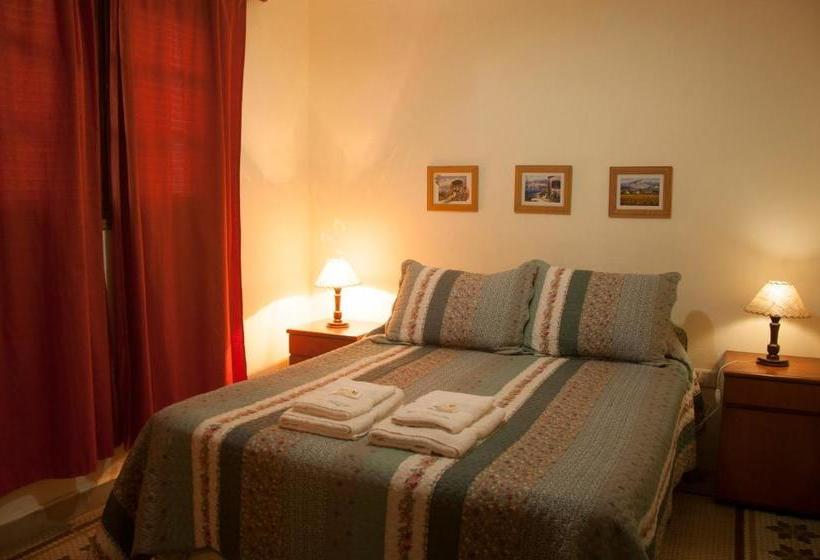 Hostel Hostería La Pergola