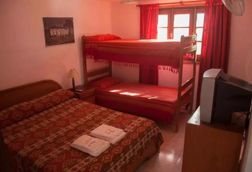 Retkeilymaja Hostería La Pergola