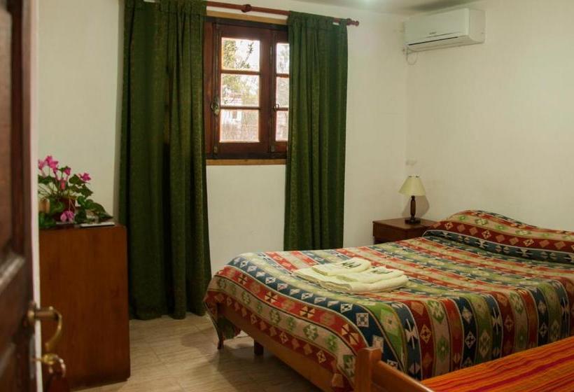 Hostel Hostería La Pergola