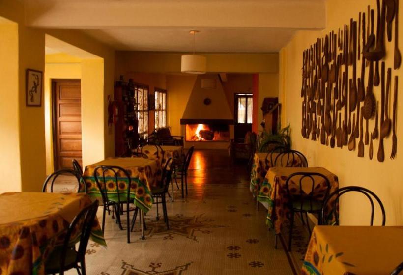 Hostel Hostería La Pergola