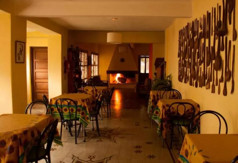 Retkeilymaja Hostería La Pergola