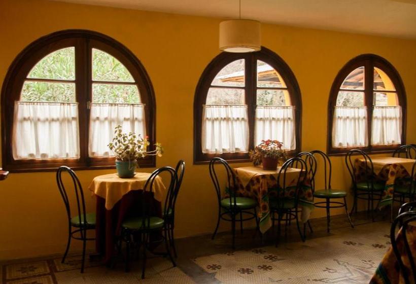 Hostel Hostería La Pergola