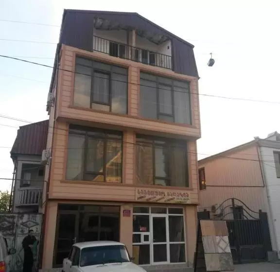 پانسیون George Dom