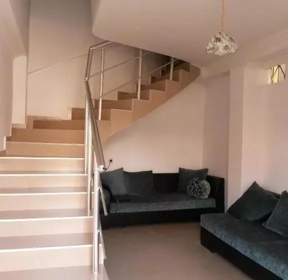 پانسیون George Dom