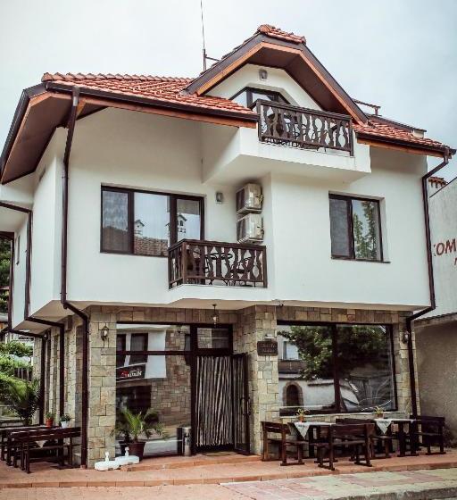 Pensionat бялата къща