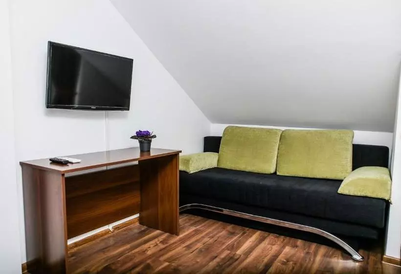 Majatalo бялата къща