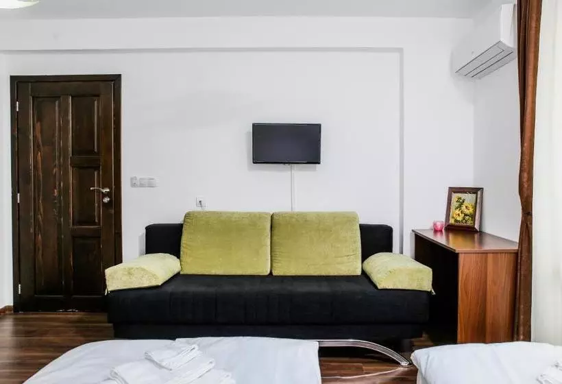 Majatalo бялата къща