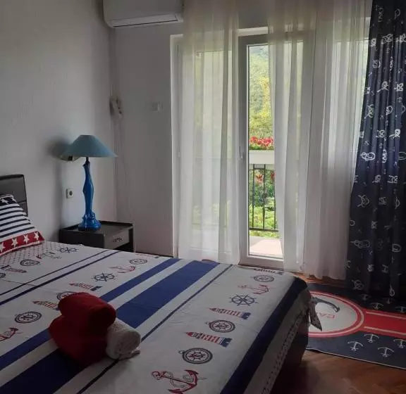 پانسیون Guest House Cvoro