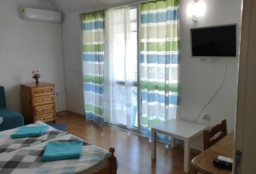 פנסיון Guest House Orfey