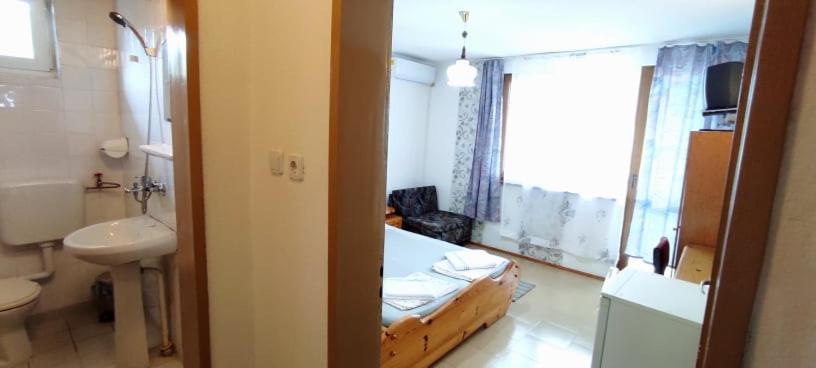 פנסיון Guest House Orfey