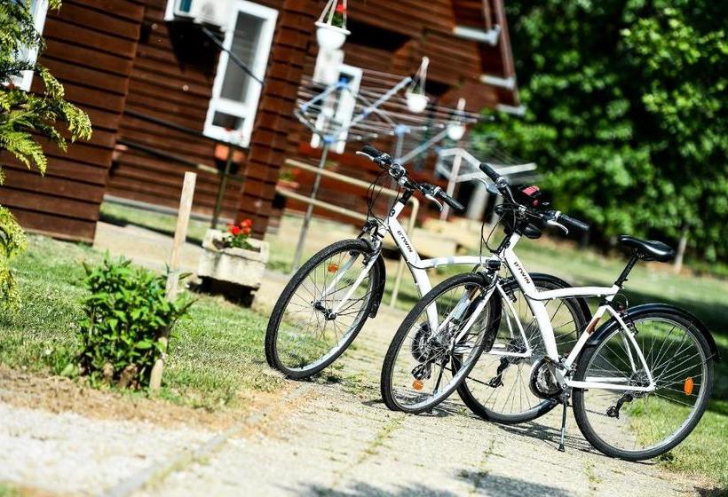 膳宿费 Oliver Inn