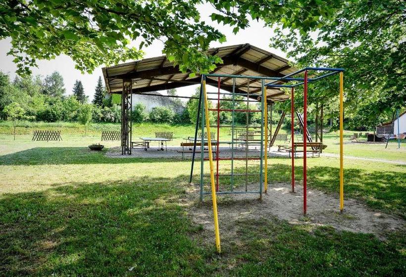 膳宿费 Oliver Inn