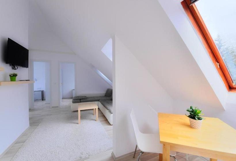 膳宿费 Oliver Inn