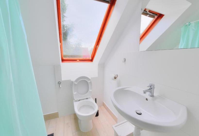 膳宿费 Oliver Inn