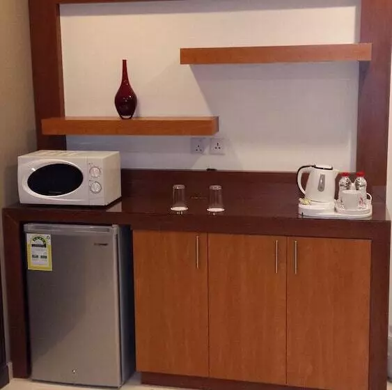 Ashbonh Hotel Suites