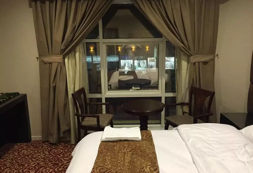 Ashbonh Hotel Suites