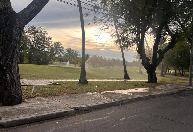 Casa Campestre El Peñon 5 Habitaciones