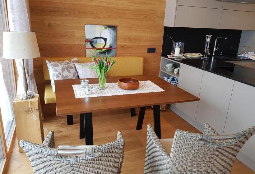 פנסיון Carinthia