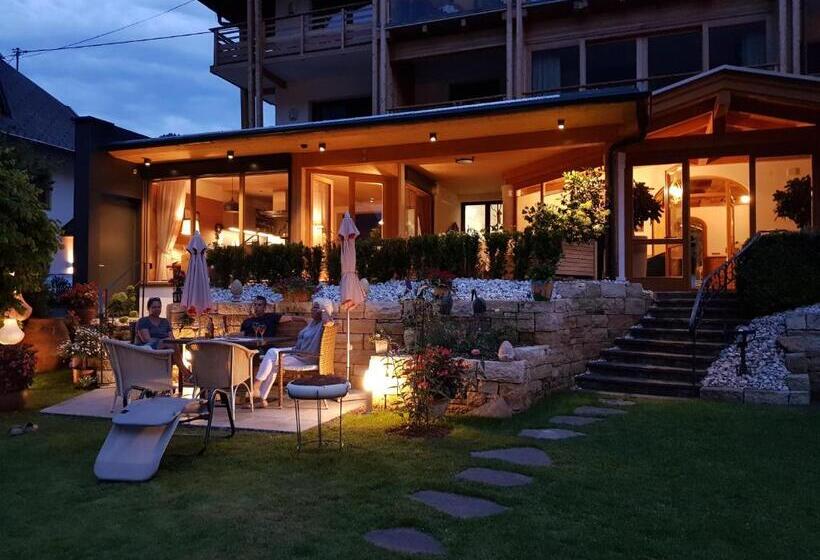 פנסיון Carinthia