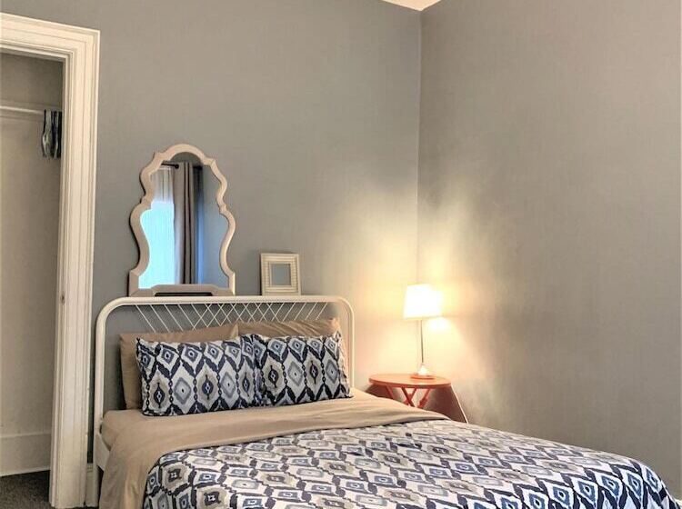 Pansiyon Colour Cube Guest House