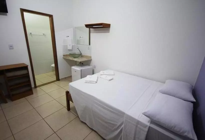 پانسیون Pousada Flor De Lis