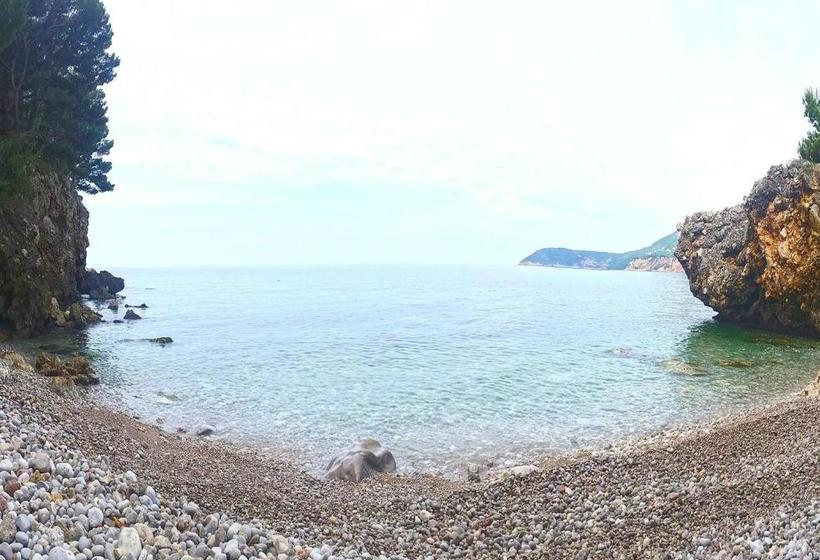 پانسیون Ratac Eco Guest House