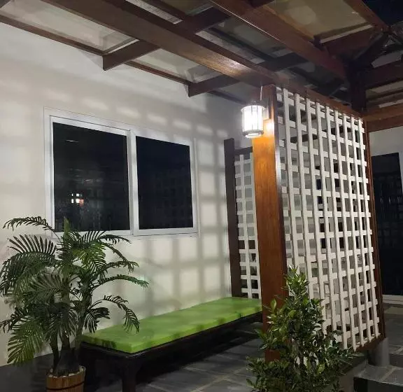ペンション Suntalee House